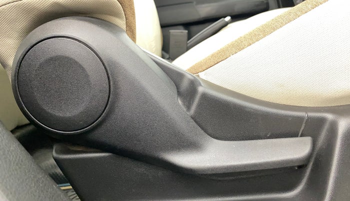 2019 Maruti New Wagon-R VXI 1.0, Petrol, Manual, 26,536 km, Driver Side Adjustment Panel