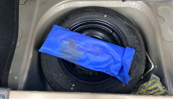 2019 Maruti New Wagon-R VXI 1.0, Petrol, Manual, 26,536 km, Spare Tyre