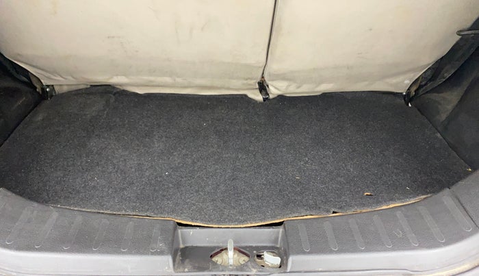 2016 Maruti Wagon R 1.0 VXI AMT, Petrol, Automatic, 51,859 km, Boot Inside