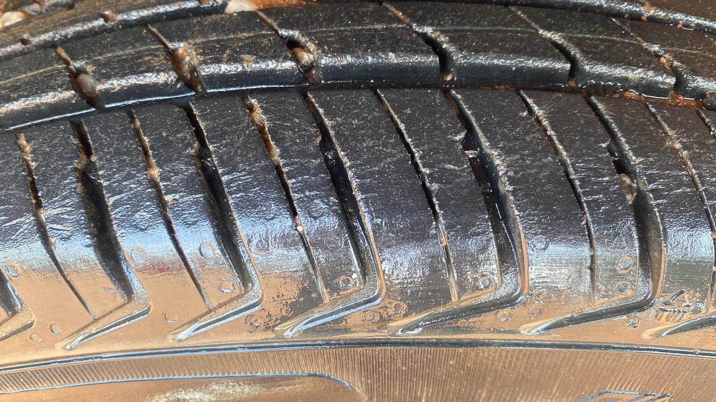 2018 Renault Kwid RXT 1.0 AMT, Petrol, Automatic, 52,646 km, Left Front Tyre Tread