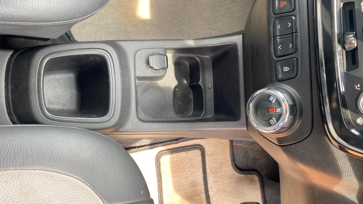 2018 Renault Kwid RXT 1.0 AMT, Petrol, Automatic, 52,646 km, Gear Lever