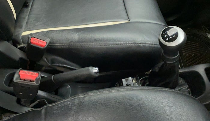 2011 Maruti Wagon R 1.0 VXI, Petrol, Manual, 64,895 km, Gear Lever
