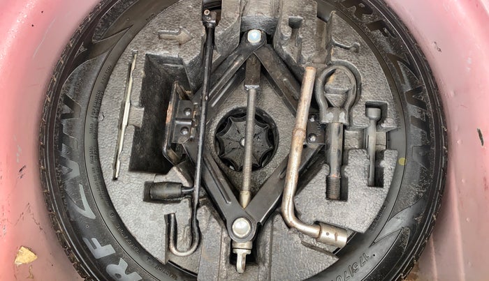 2018 Volkswagen Polo HIGHLINE PLUS 1.0 16 ALLOY, Petrol, Manual, 72,381 km, Spare Tyre