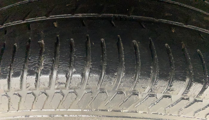 2018 Volkswagen Polo HIGHLINE PLUS 1.0 16 ALLOY, Petrol, Manual, 72,381 km, Left Rear Tyre Tread