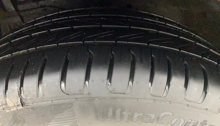 2016 Maruti Ciaz ZXI+ AT, Petrol, Automatic, 81,133 km, Left Front Tyre Tread