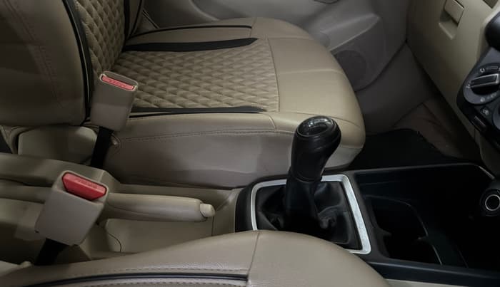 2018 Maruti Dzire LXI, Petrol, Manual, 21,573 km, Gear Lever