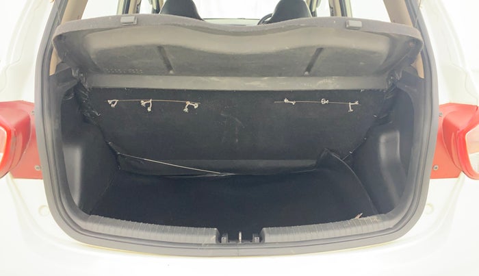 2017 Hyundai Grand i10 SPORTZ 1.2 KAPPA VTVT, Petrol, Manual, 20,125 km, Boot Inside