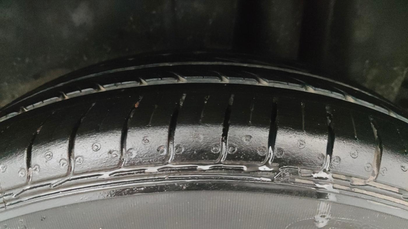 2022 Maruti Ciaz DELTA 1.5 SHVS MT PETROL, Petrol, Manual, 26,728 km, Left Rear Tyre Tread