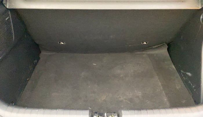 2021 Hyundai NEW I20 ASTA (O) 1.2 MT, Petrol, Manual, 15,544 km, Boot Inside