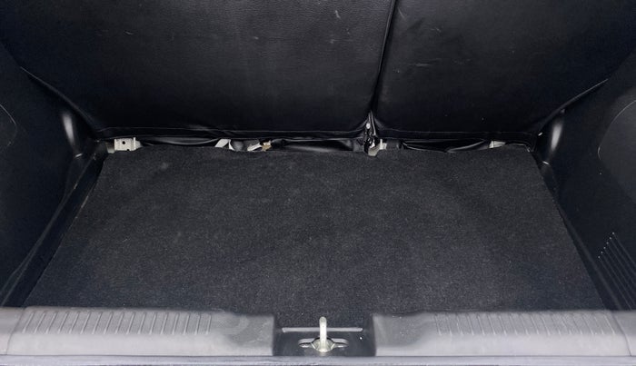 2020 Maruti Swift ZXI + AMT, Petrol, Automatic, 21,230 km, Boot Inside