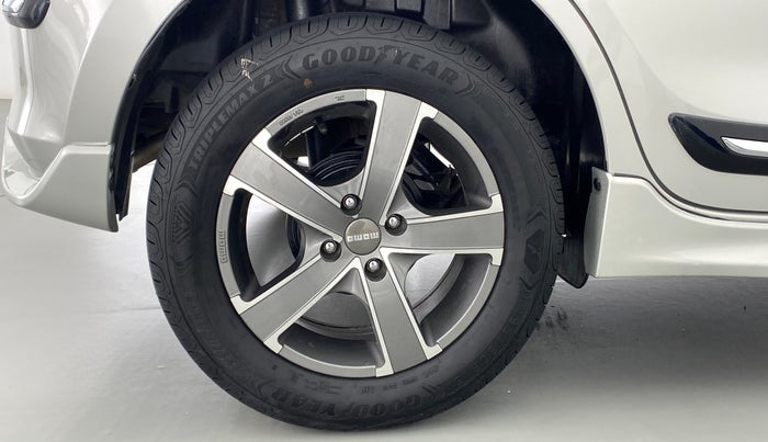2020 Maruti Swift ZXI + AMT, Petrol, Automatic, 21,230 km, Right Rear Wheel