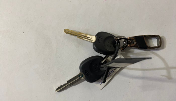 2022 Hyundai NEW SANTRO SPORTZ EXECUTIVE MT CNG, CNG, Manual, 91,678 km, Key Close Up