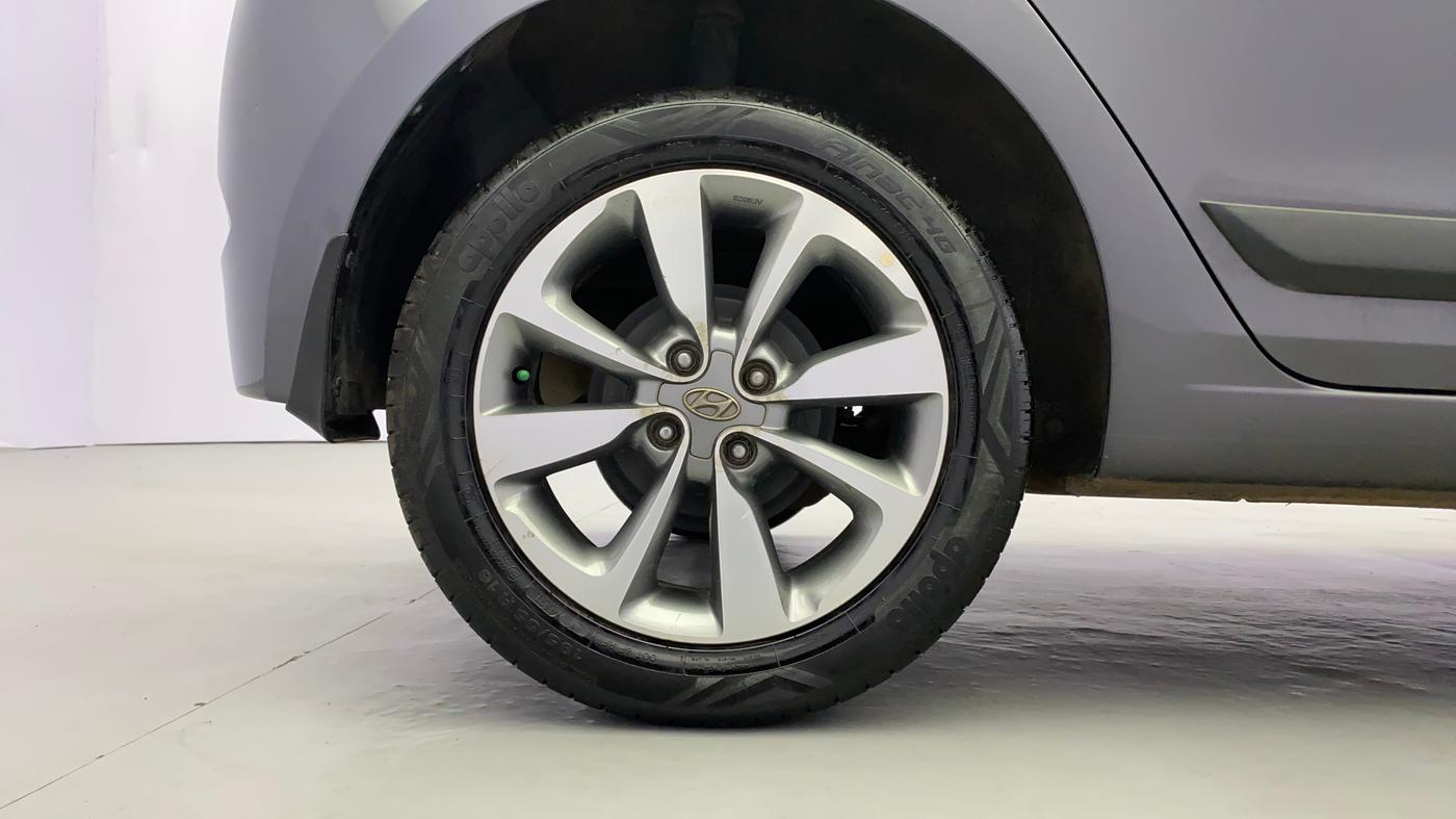 2016 Hyundai Elite i20 ASTA 1.2, Petrol, Manual, 42,973 km, Right Rear Wheel