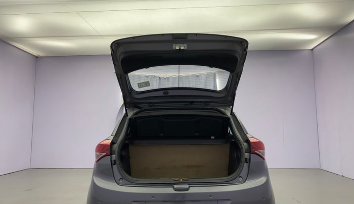2016 Hyundai Elite i20 ASTA 1.2, Petrol, Manual, 42,973 km, Boot Door Open