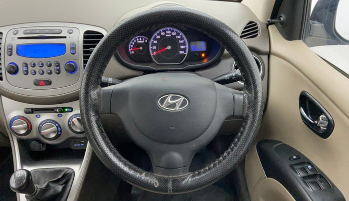 2016 Hyundai i10 SPORTZ 1.1, Petrol, Manual, 58,416 km, Steering Wheel Close Up