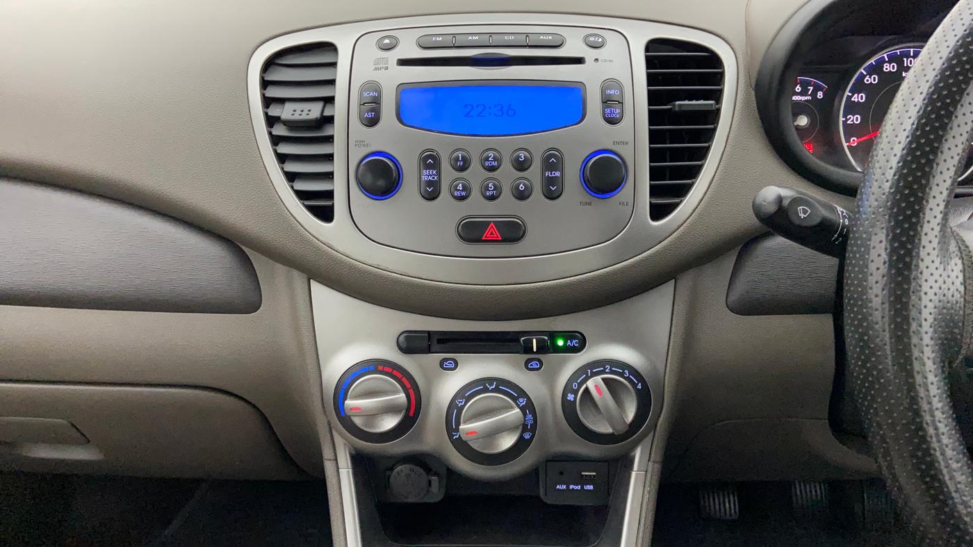 2016 Hyundai i10 SPORTZ 1.1, Petrol, Manual, 58,416 km, Air Conditioner