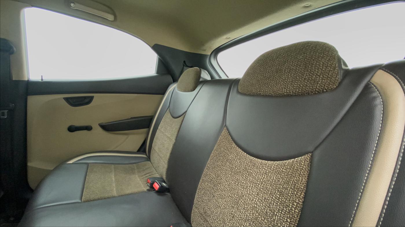 2013 Hyundai Eon ERA PLUS, Petrol, Manual, 28,617 km, Right Side Rear Door Cabin