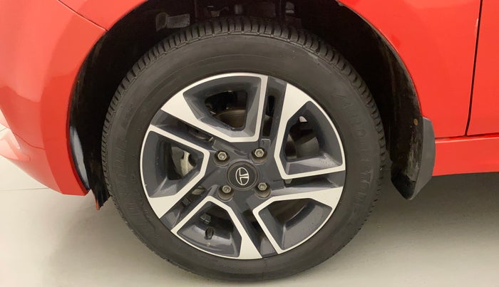 2022 Tata Tiago XZA PLUS PETROL, Petrol, Automatic, 5,579 km, Left Front Wheel