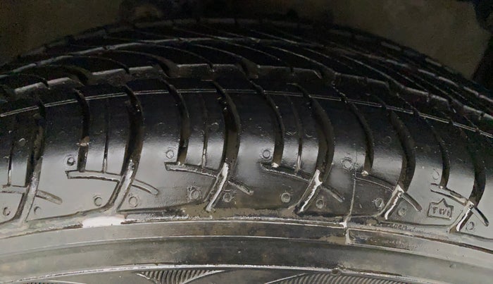 2017 Maruti Celerio VXI, Petrol, Manual, 12,190 km, Right Front Tyre Tread