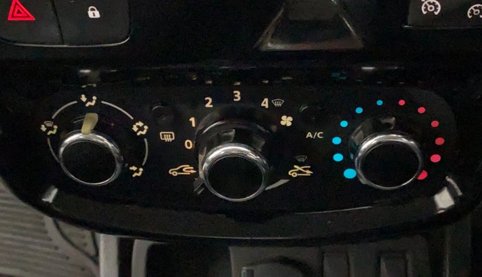 2017 Nissan Terrano XV PREMIUM D, Diesel, Manual, 58,635 km, AC Unit - Directional switch has minor damage