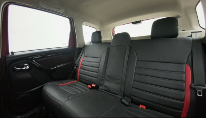 2017 Nissan Terrano XV PREMIUM D, Diesel, Manual, 58,635 km, Right Side Rear Door Cabin