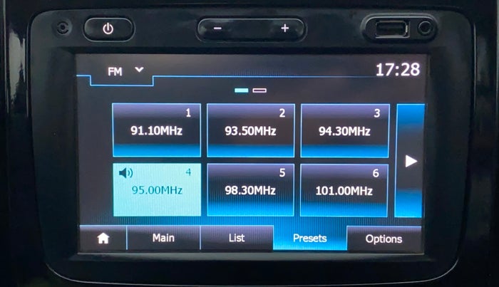 2017 Nissan Terrano XV PREMIUM D, Diesel, Manual, 58,635 km, Infotainment System