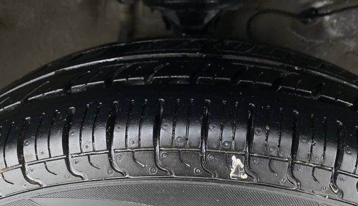 2019 Maruti Alto LXI CNG, CNG, Manual, 46,407 km, Right Front Tyre Tread