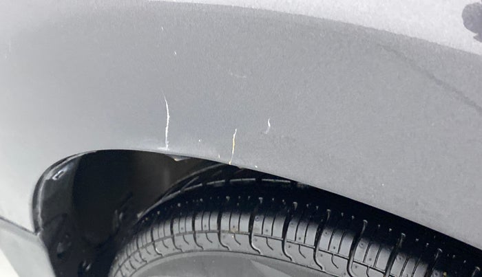 2019 Maruti Alto LXI CNG, CNG, Manual, 46,407 km, Right fender - Slight discoloration