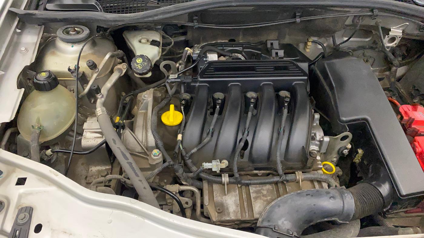 2017 Renault Duster RXL PETROL, Petrol, Manual, 72,958 km, Engine View - Right