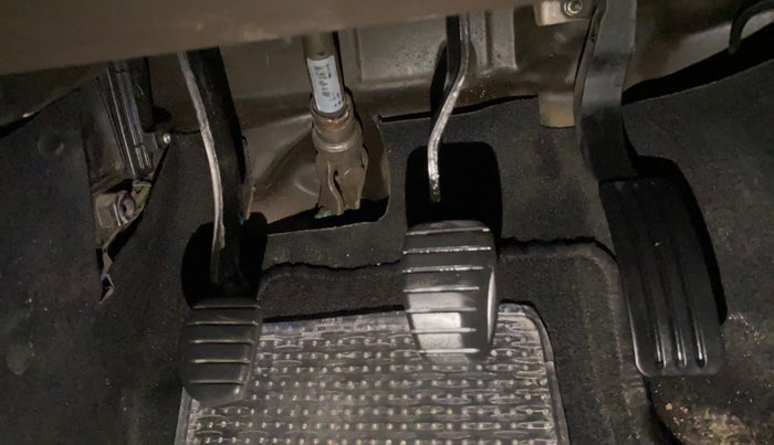 2017 Renault Duster RXL PETROL, Petrol, Manual, 73,012 km, Pedals