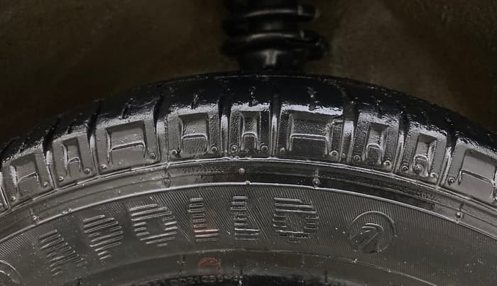 2019 Maruti Eeco 5 STR WITH A/C+HTR, Petrol, Manual, 24,975 km, Right Front Tyre Tread