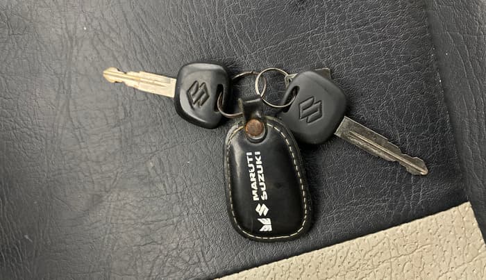 2019 Maruti Eeco 5 STR WITH A/C+HTR, Petrol, Manual, 24,975 km, Key Close Up