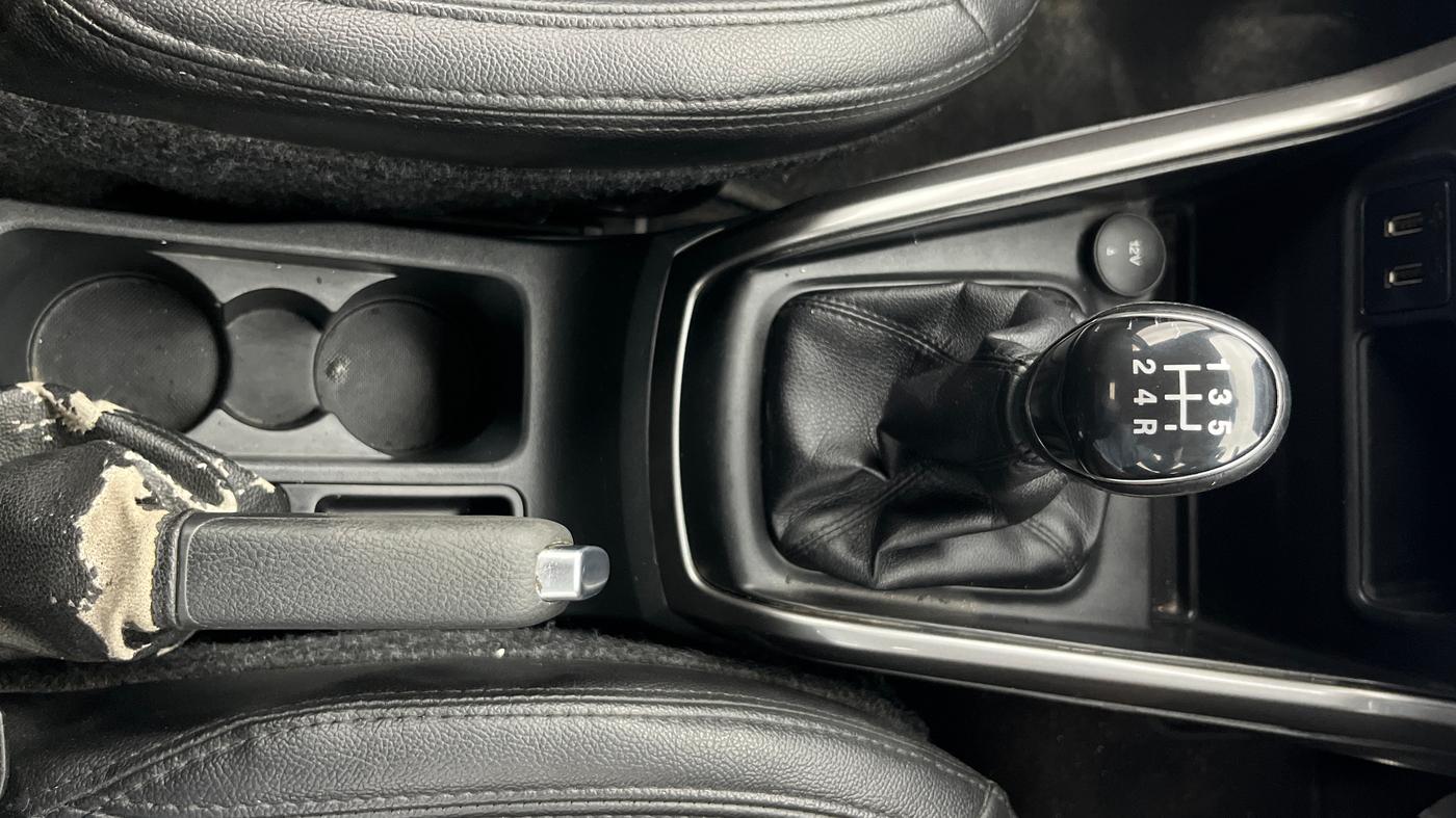 2019 Ford Ecosport TITANIUM 1.5L DIESEL, Diesel, Manual, 83,698 km, Gear Lever
