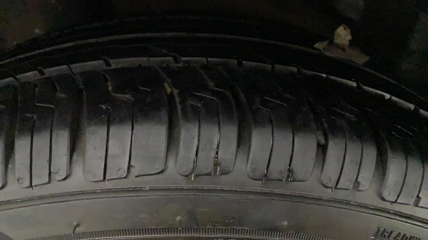 2013 Honda Amaze 1.2L I-VTEC S, Petrol, Manual, 88,948 km, Right Front Tyre Tread