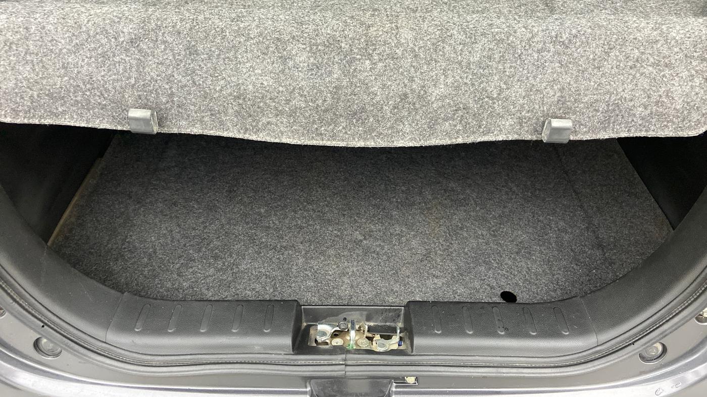 2019 Maruti Alto VXI, Petrol, Manual, 23,012 km, Boot Inside