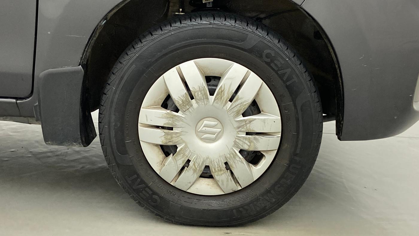 2019 Maruti Alto VXI, Petrol, Manual, 23,012 km, Right Front Wheel