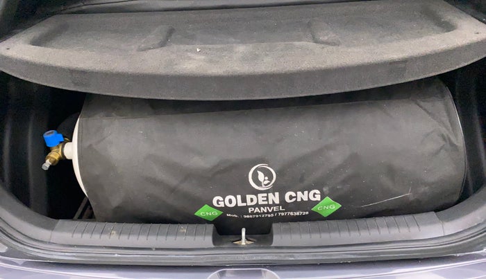 2016 Hyundai Elite i20 MAGNA 1.2, CNG, Manual, 38,313 km, Boot Inside