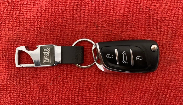 2016 Hyundai Elite i20 MAGNA 1.2, CNG, Manual, 38,313 km, Key Close Up