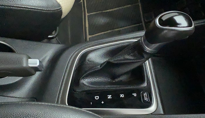 2018 Hyundai Verna 1.6 VTVT SX (O) AT, Petrol, Automatic, 46,795 km, Gear Lever