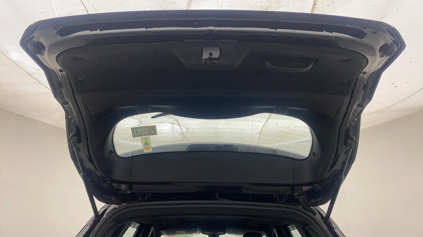 2021 Tata Harrier XZA PLUS 2.0L DARK EDITION, Diesel, Automatic, 32,011 km, Boot Door Open