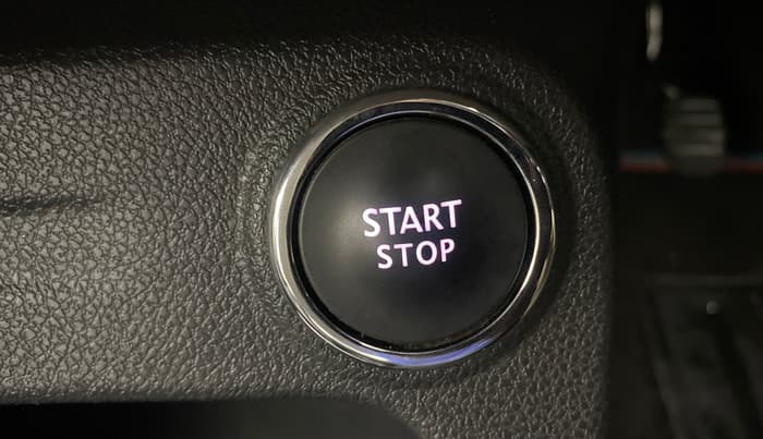 2019 Renault Captur PLATINE PETROL DUAL TONE, Petrol, Manual, 24,818 km, Keyless Start/ Stop Button