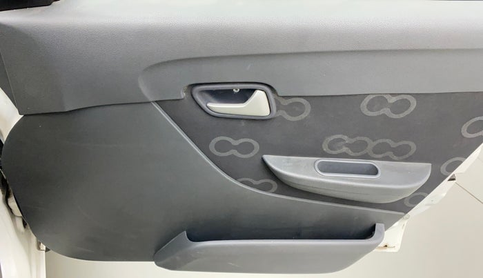 2013 Maruti Alto 800 LXI, Petrol, Manual, 10,142 km, Driver Side Door Panels Control