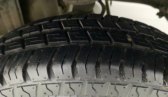 2013 Maruti Alto 800 LXI, Petrol, Manual, 10,142 km, Left Rear Tyre Tread