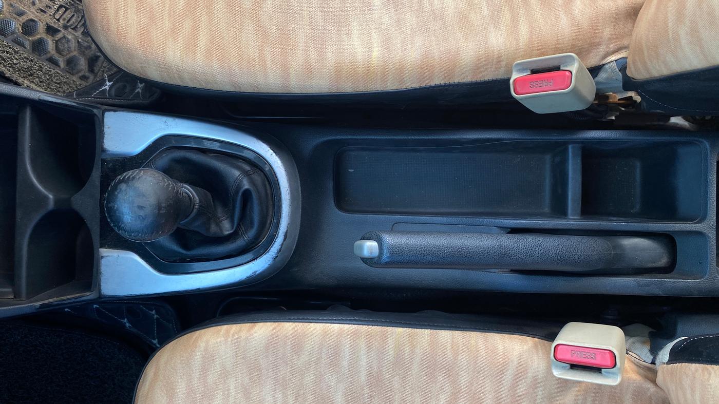 2018 Honda Jazz 1.5L I-DTEC V, Diesel, Manual, 75,520 km, Gear Lever