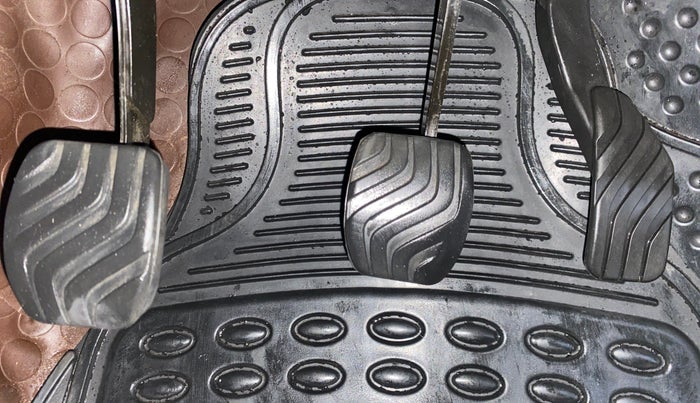 2016 Renault Kwid RXL, Petrol, Manual, 31,819 km, Pedals