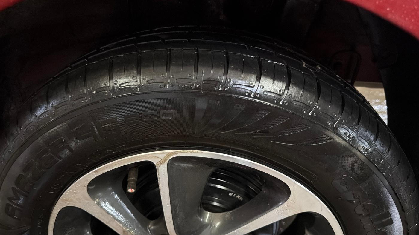 2018 Hyundai Grand i10 SPORTZ AT 1.2 KAPPA VTVT, Petrol, Automatic, 28,328 km, Left Rear Tyre Tread