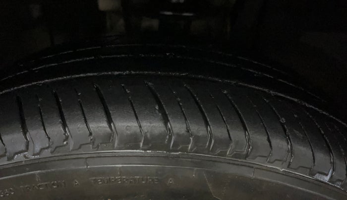2022 Nissan MAGNITE XE, Petrol, Manual, 56,953 km, Left Front Tyre Tread