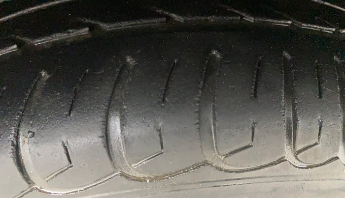 2017 Tata Tiago XZ PETROL, Petrol, Manual, 27,861 km, Left Front Tyre Tread