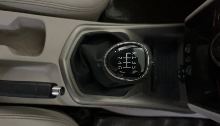 2019 Mahindra XUV300 W8 (O) 1.2 PETROL, Petrol, Manual, 75,045 km, Gear Lever