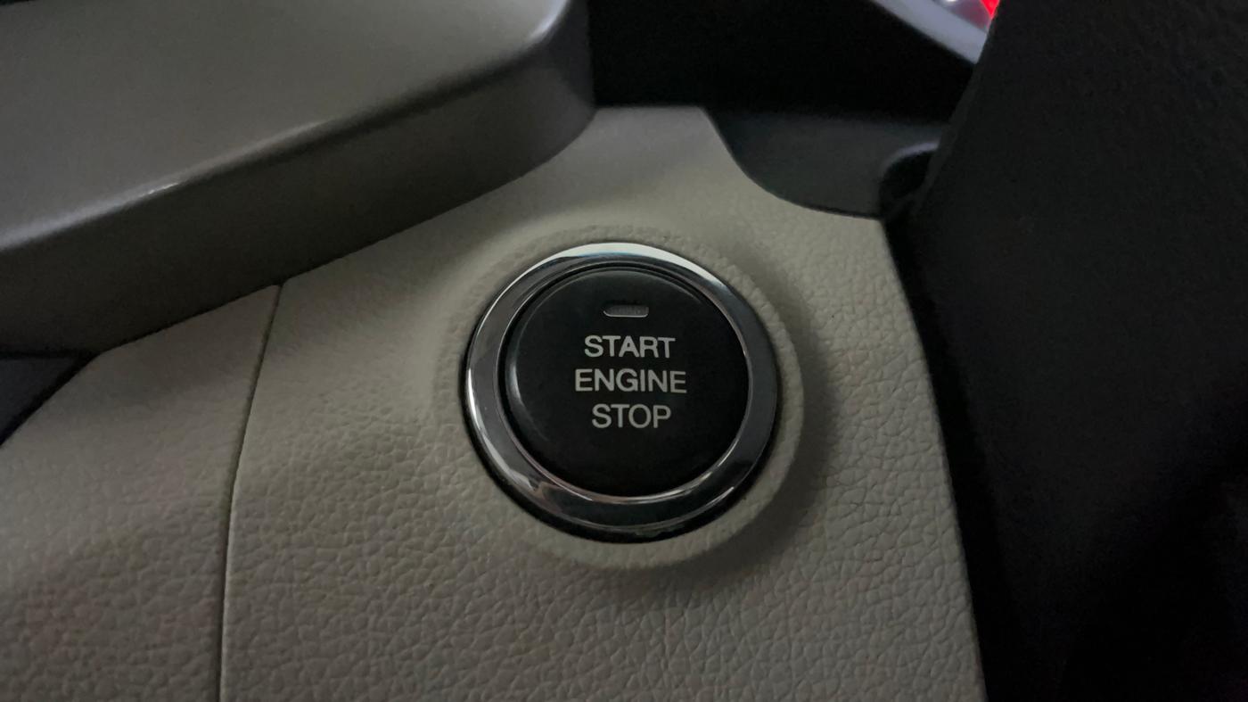 2019 Mahindra XUV300 W8 (O) 1.2 PETROL, Petrol, Manual, 75,026 km, Keyless Start/ Stop Button